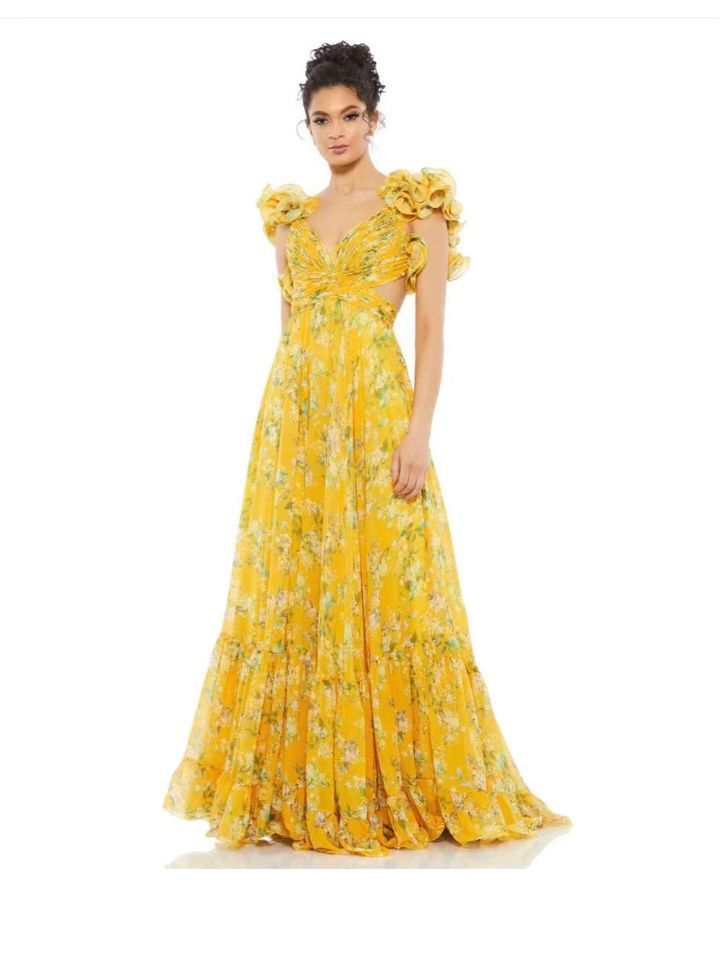 Women's Cut-out Ruffled Sleeveless Waist-controlled Large Hem Dress