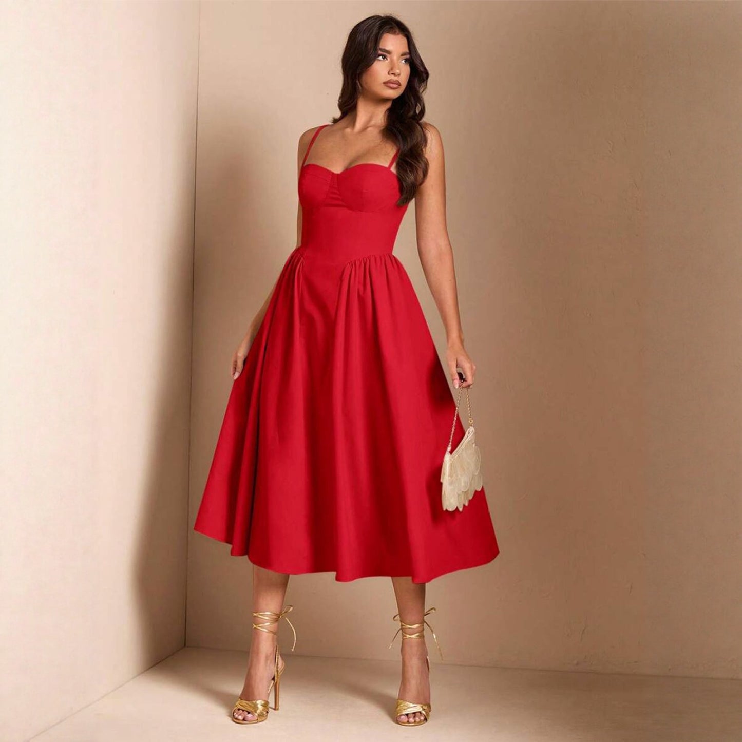 Solid-color Slip Dress With A Cinched Waist For A Slimming Look