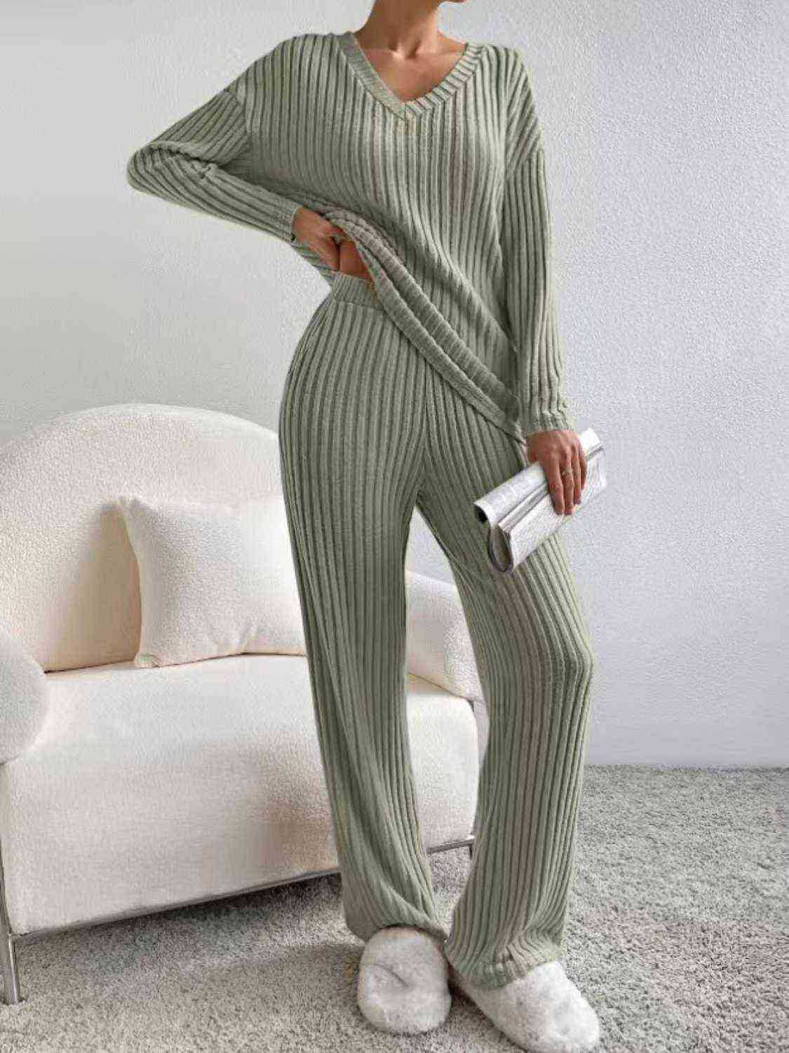 Straight-leg Pants With A Loose And Elegant V-neck Ribbed Two-piece Set