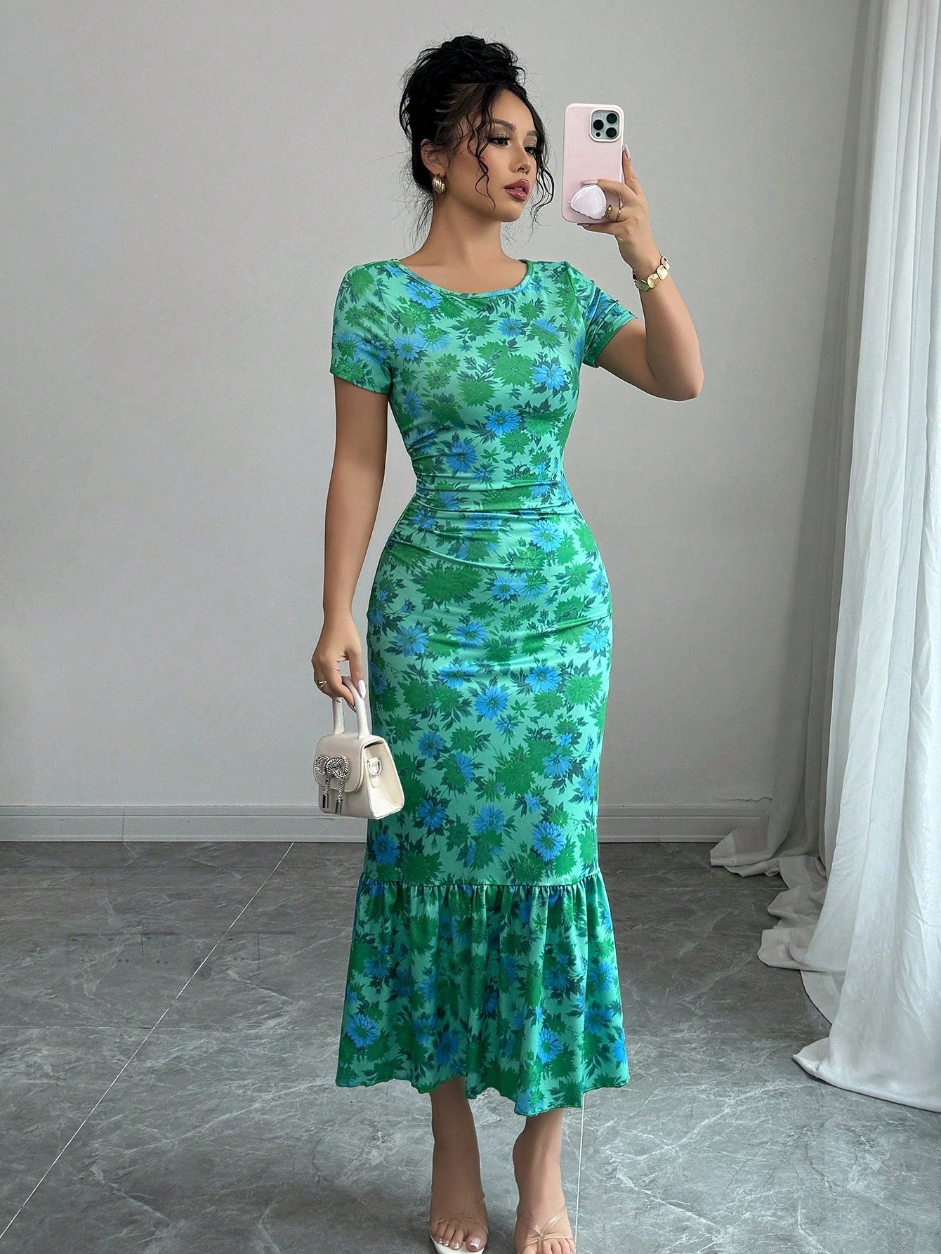 French-Elegant Floral Print Ruffle Hem Body-Slimming Dress