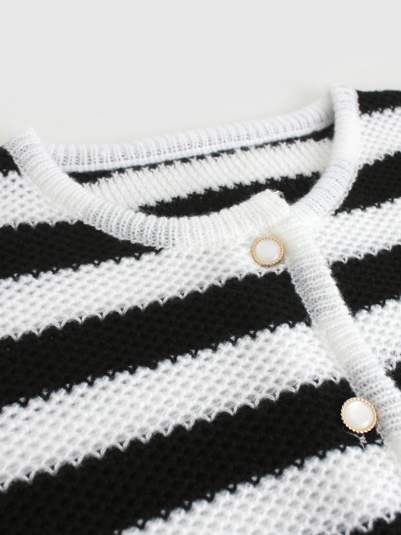Women's Short Long Sleeve Round Neck Cardigan Jacket