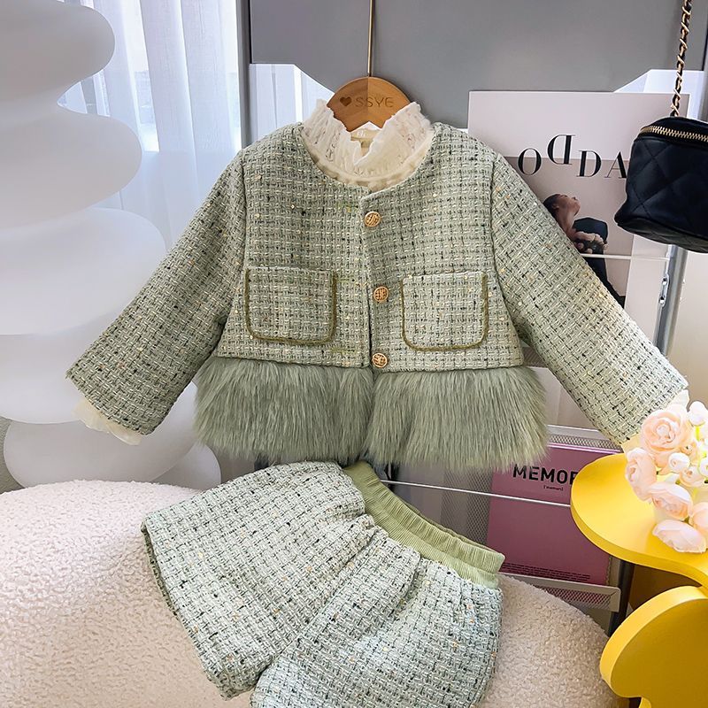 Winter New Girls' Fleece-lined Splicing Coat Shorts Two-piece Set