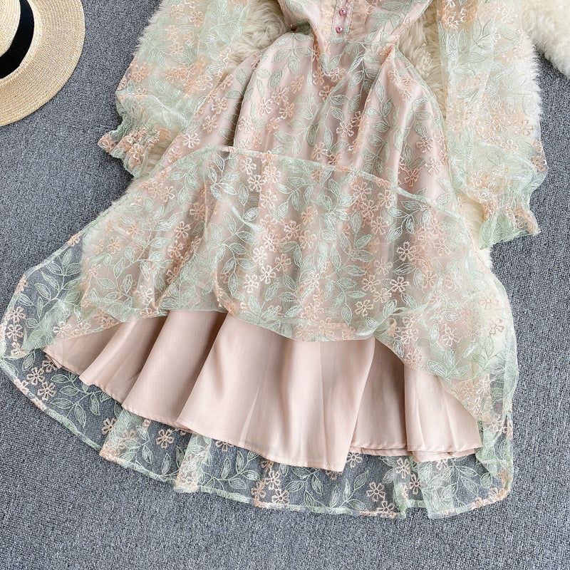 Slim Fit Short Heavy Duty Embroidered Lace Skirt With Fungus Collar