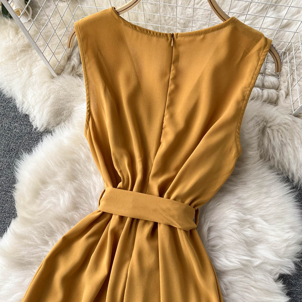 Combinaison sans manches à col en V et taille haute pour femme