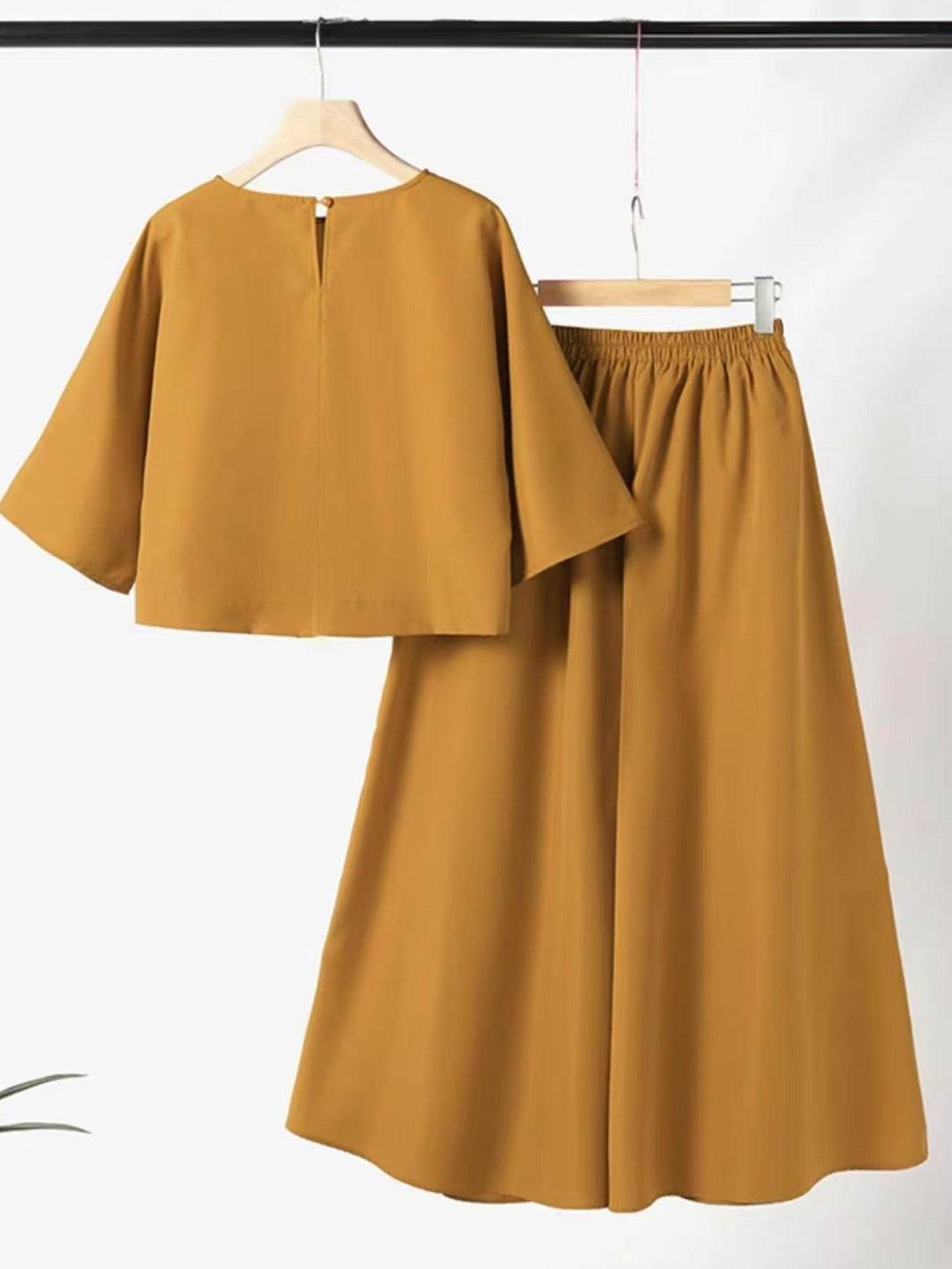 European And American Fashion Suit Solid Color Short Sleeve Loose Trousers Two-piece Set
