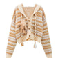 Cardigan tricoté à capuche vintage en trois dimensions avec ours marron