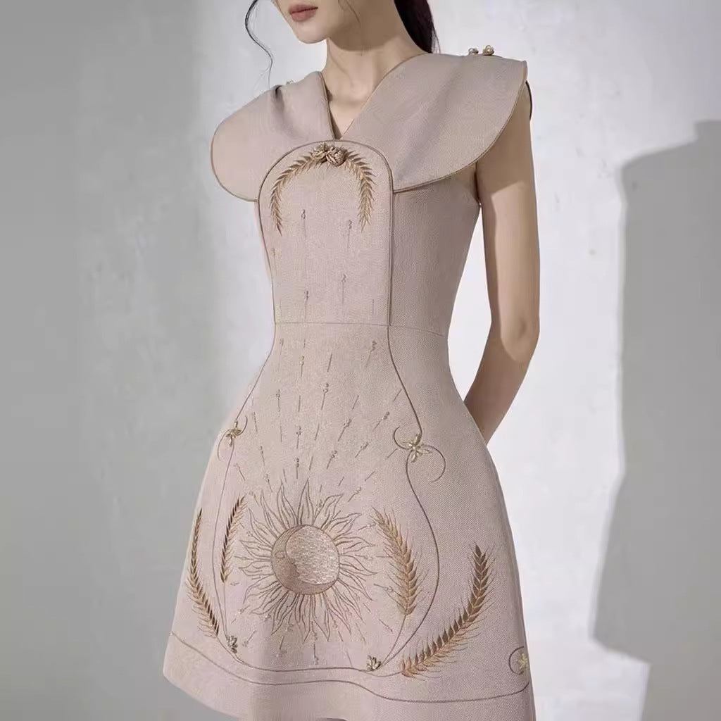 Niche Temperament Embroidered Heavy Work Waist Slimming Dress