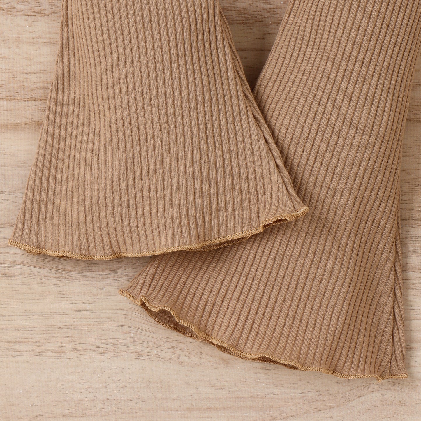 Vêtements pour enfants printemps-été pour jeunes et petites filles, chemisier à col en dentelle, pantalon à rayures enfoncées en corne, costume deux pièces