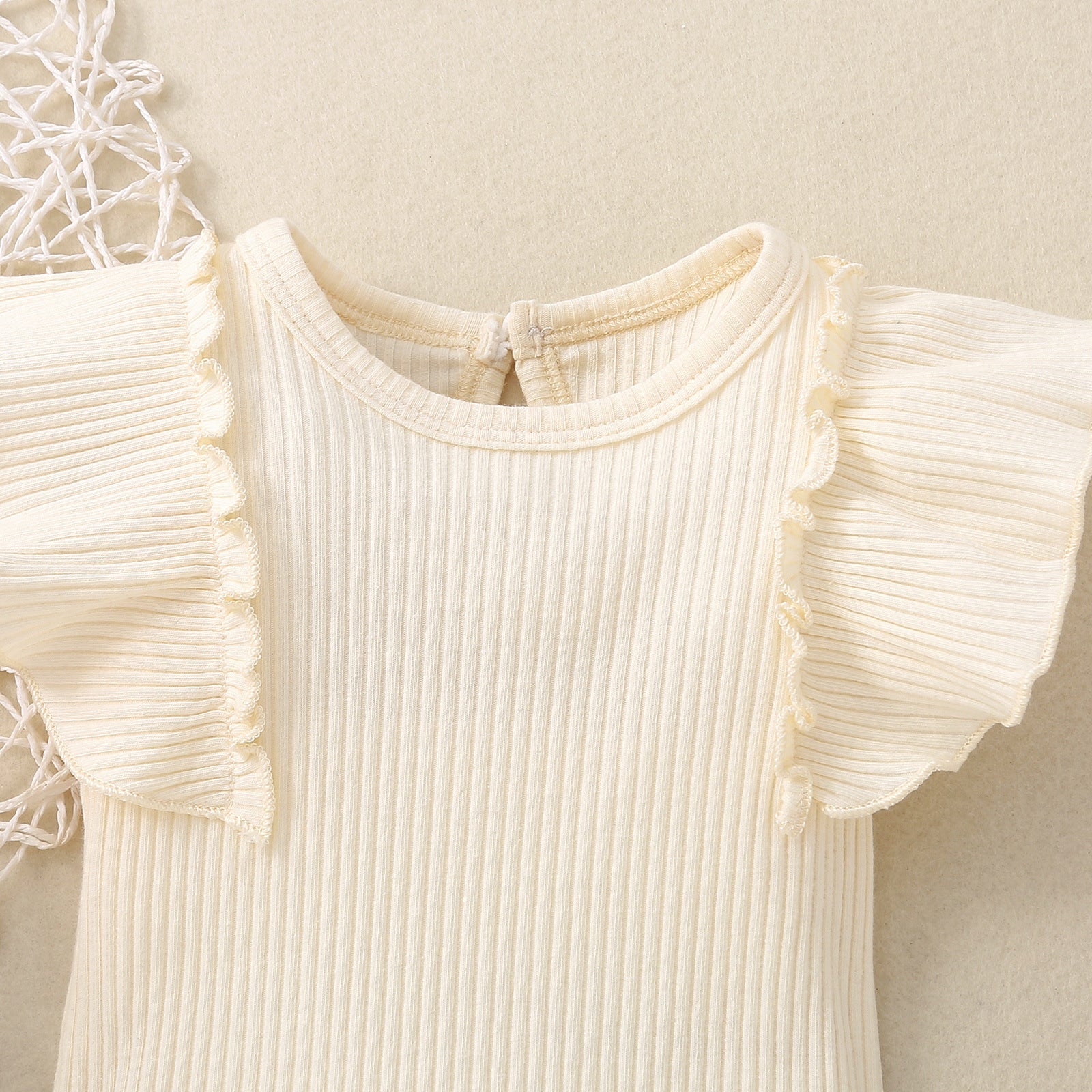 White Flounced Sleeve Shorts Suit