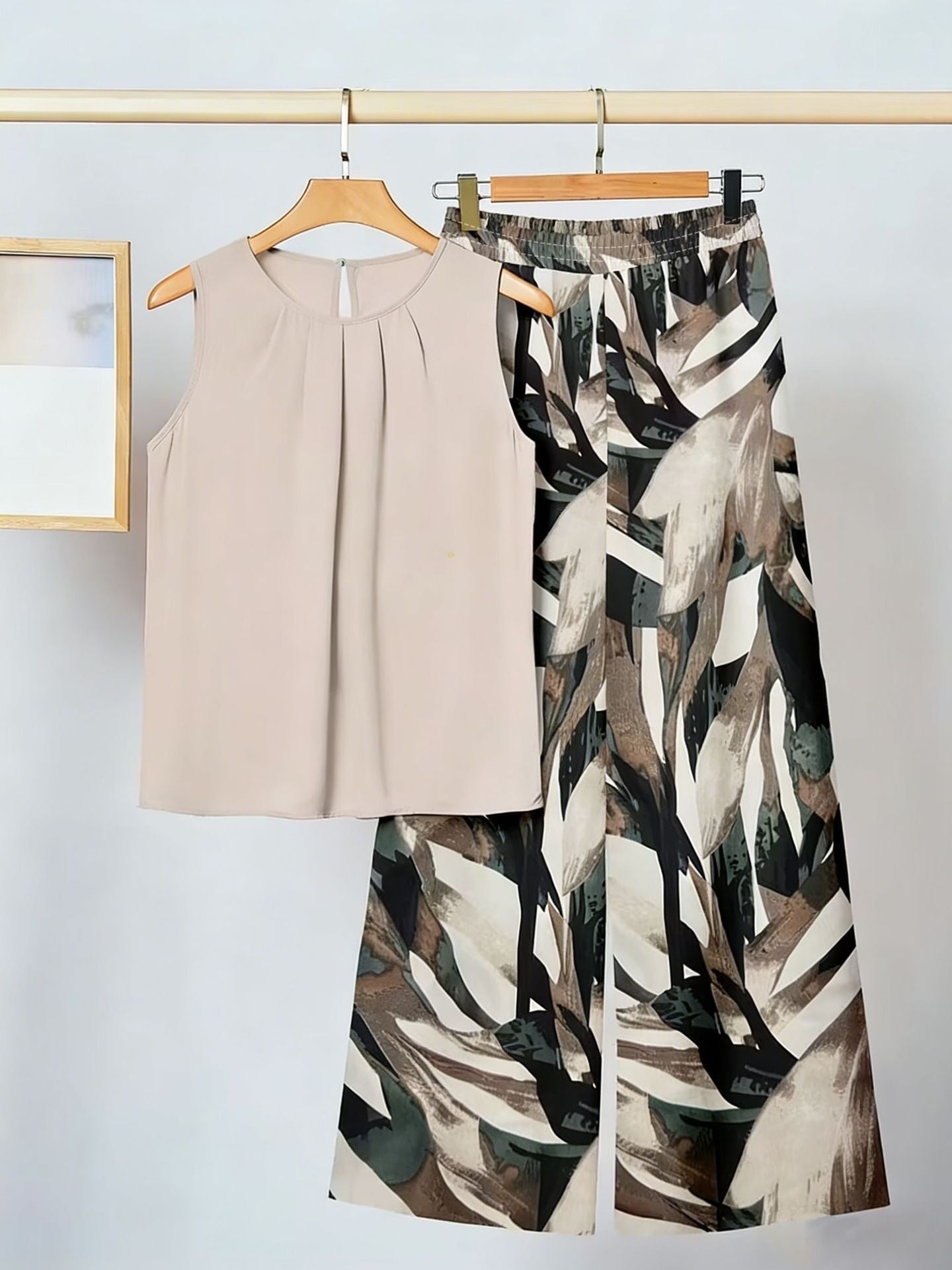 Womens Sleeveless Irregular Tank Top And Pants Fashionable Printed Two-Piece Set