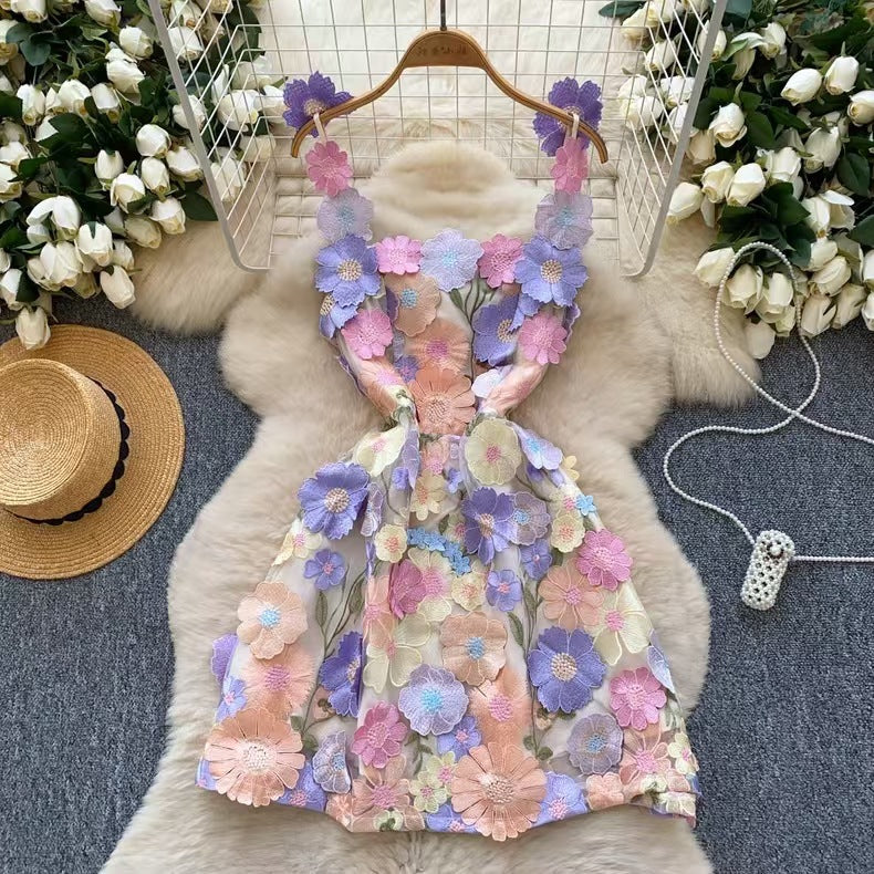 Heavy-duty Embroidered Floral Waist-cinching Figure-flattering Strapless Gown For Women