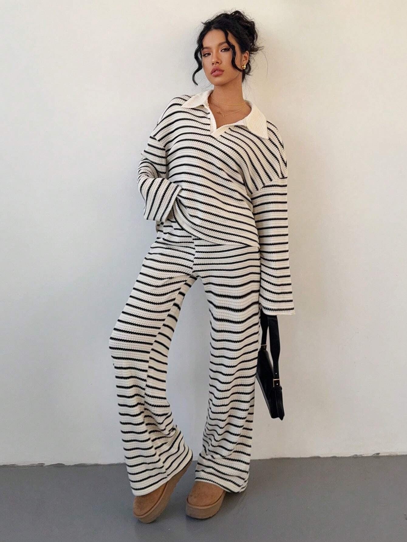 T-shirt And Elastic Waist Striped Pants