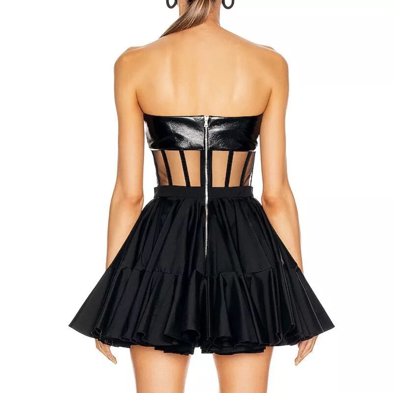 Robe de soirée en cuir à volants bouffants et dos nu avec haut tube