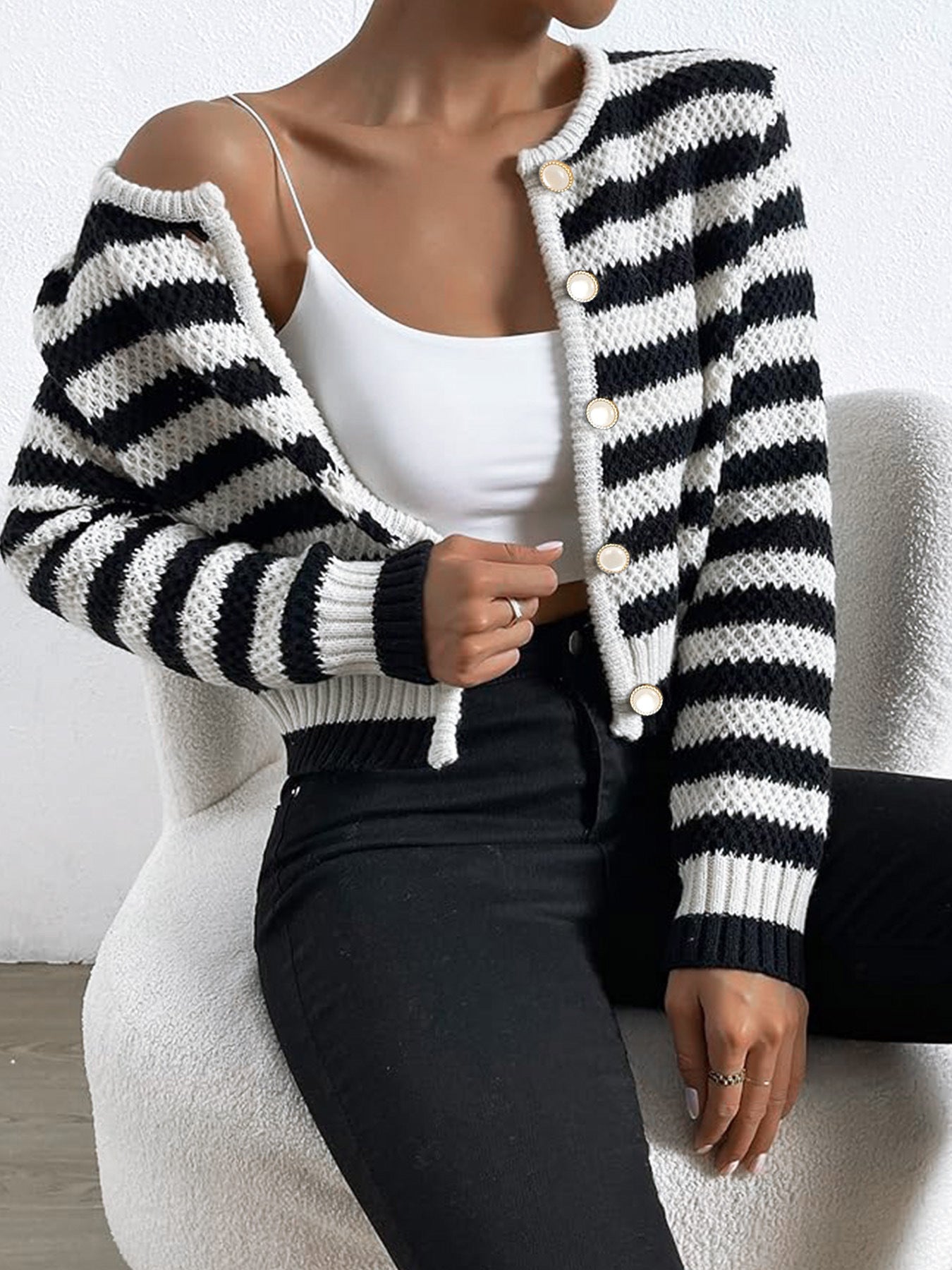 Women's Short Long Sleeve Round Neck Cardigan Jacket