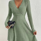Elegant Long-sleeved Solid-color V-neck Waist-cinching Dress